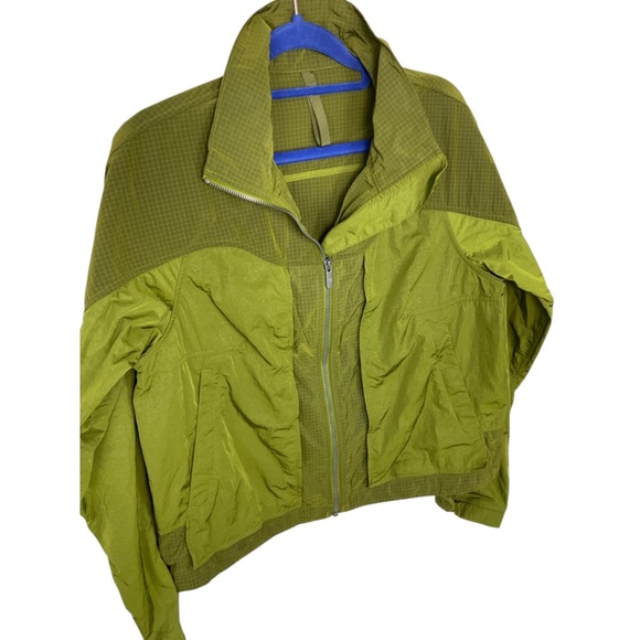 Lululemon Ripstop Relaxed-Fit Short Jacket - Picture 6 of 10